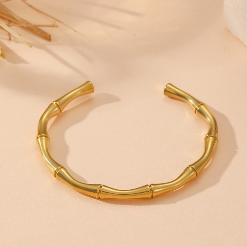 Kaia – Armband Bambus Gold