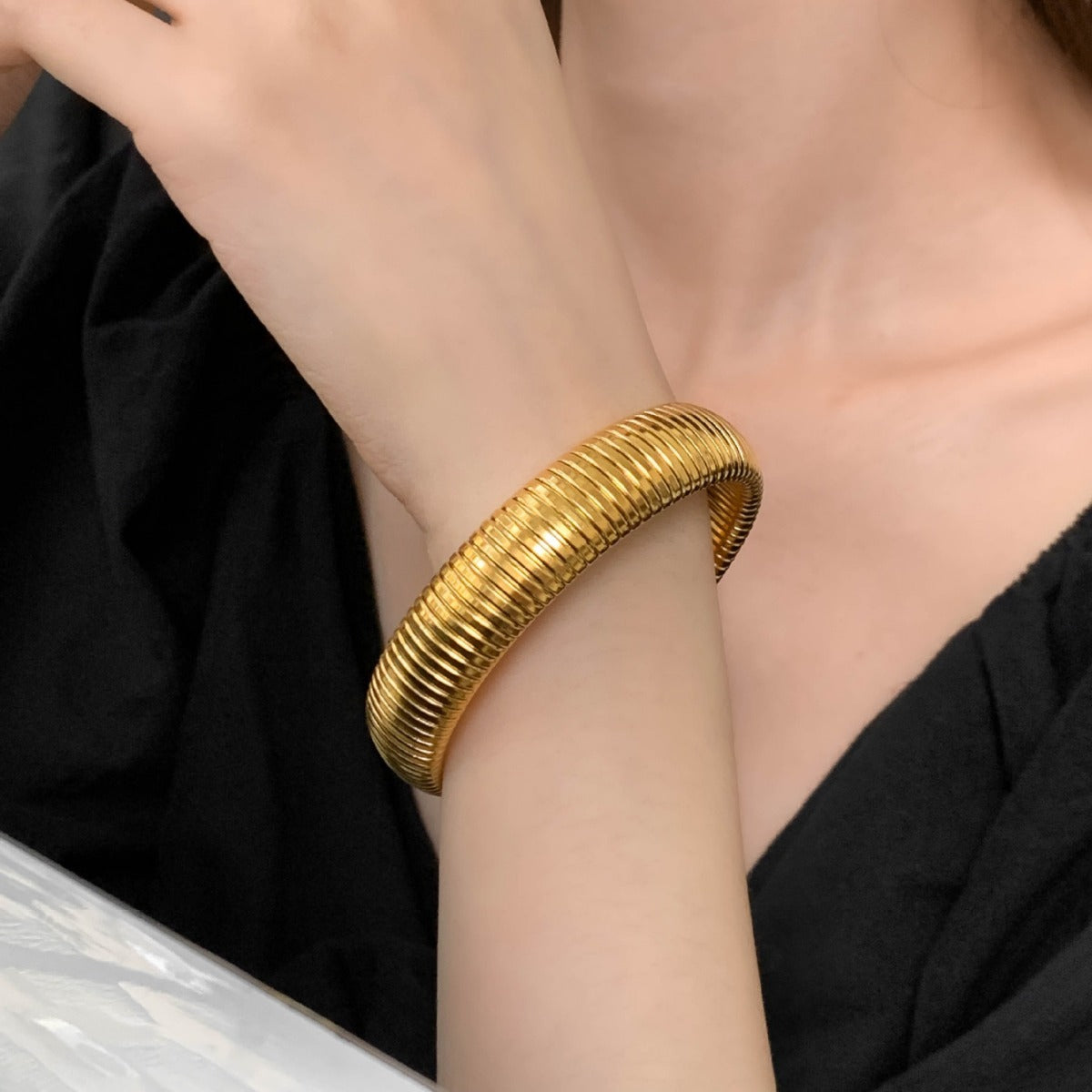 Mathilde – Armband Schlange Groß Erweiterbar Gold