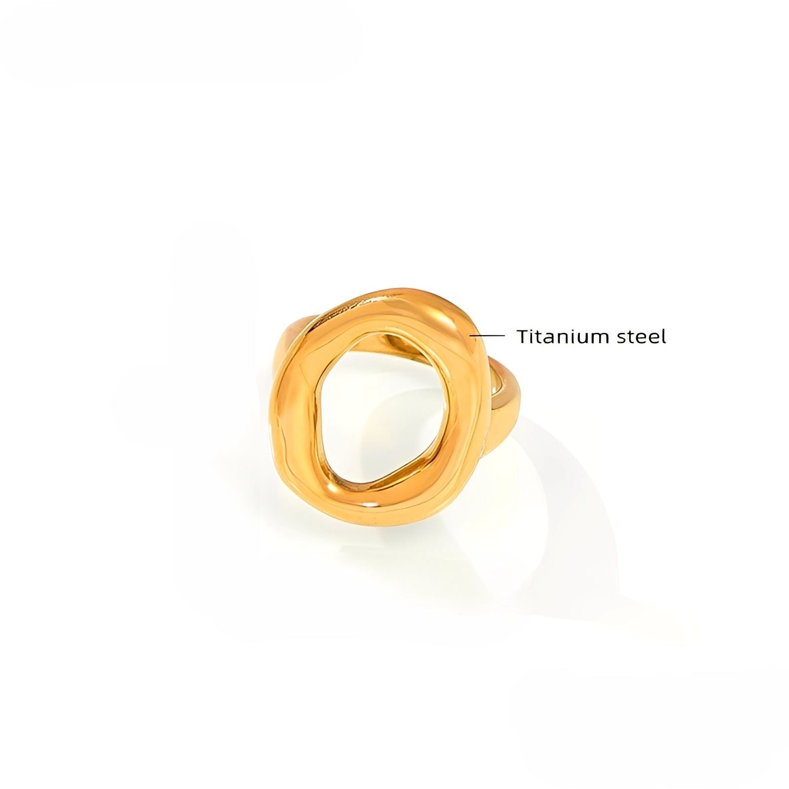 Emman – Skulptierter Goldener Eleganter Ring