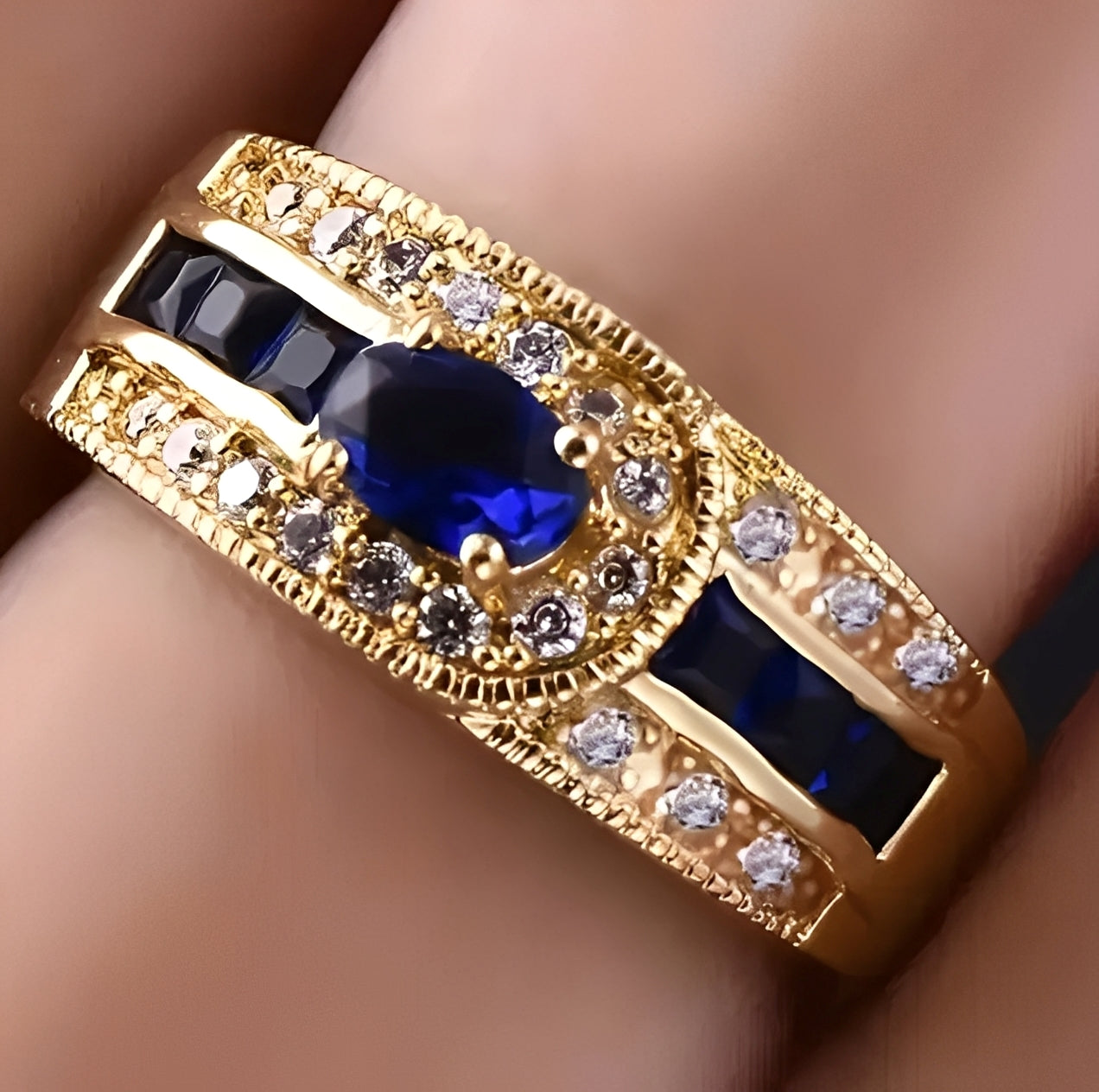 Marina – Ring Gold mit Leuchtend Blauem Stein