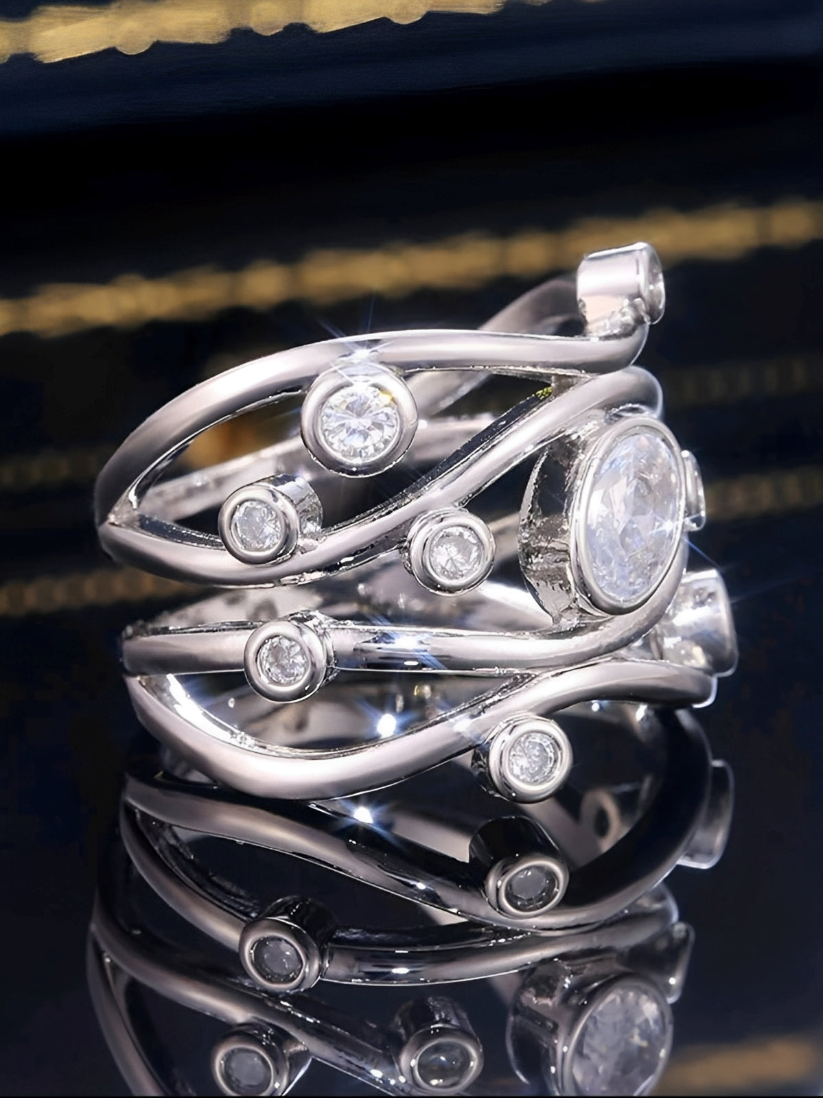 Inara – Vintage-Ring Silber mit Unregelmäßiger Zirkonia