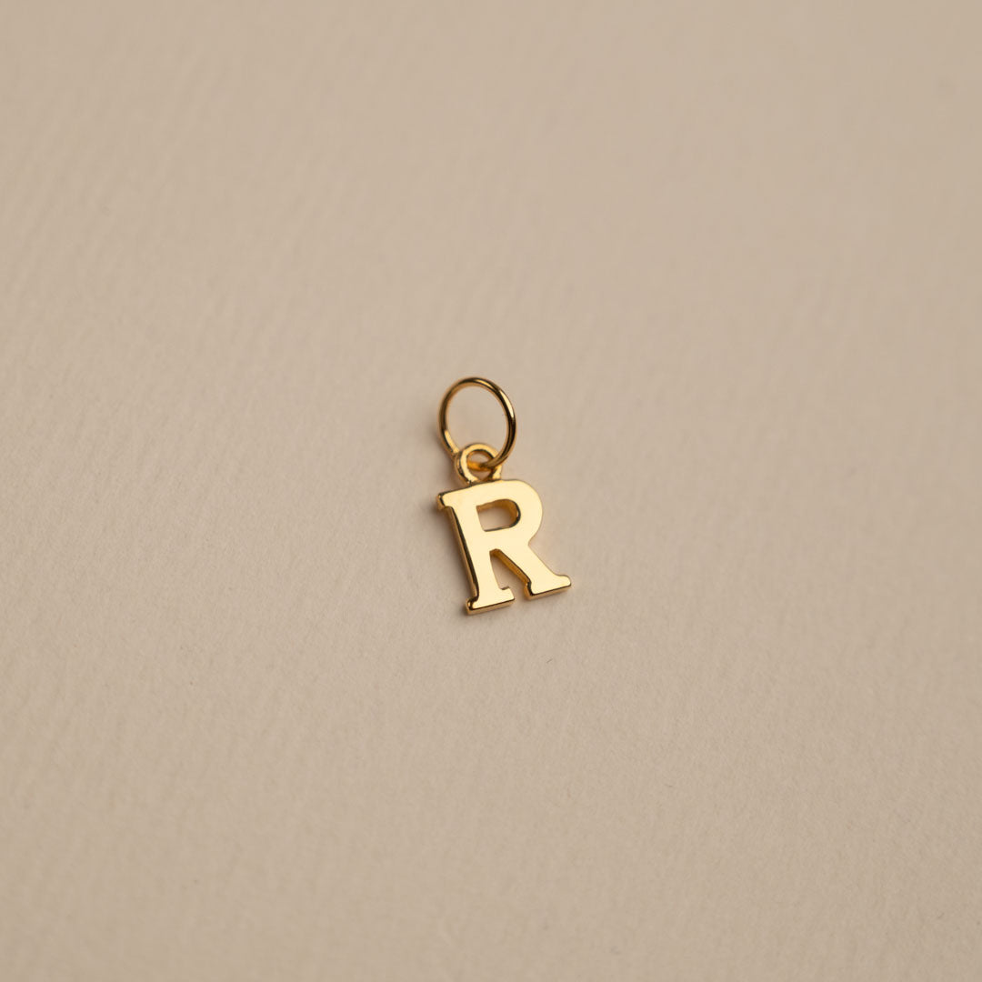 Sabrina - Buchstabe Goldanhänger