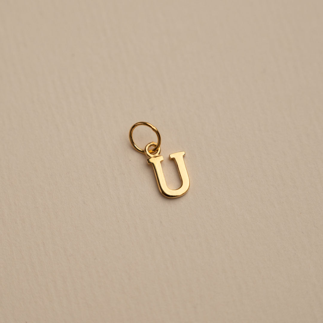 Sabrina - Buchstabe Goldanhänger