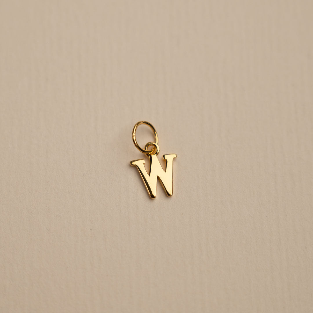 Sabrina - Buchstabe Goldanhänger