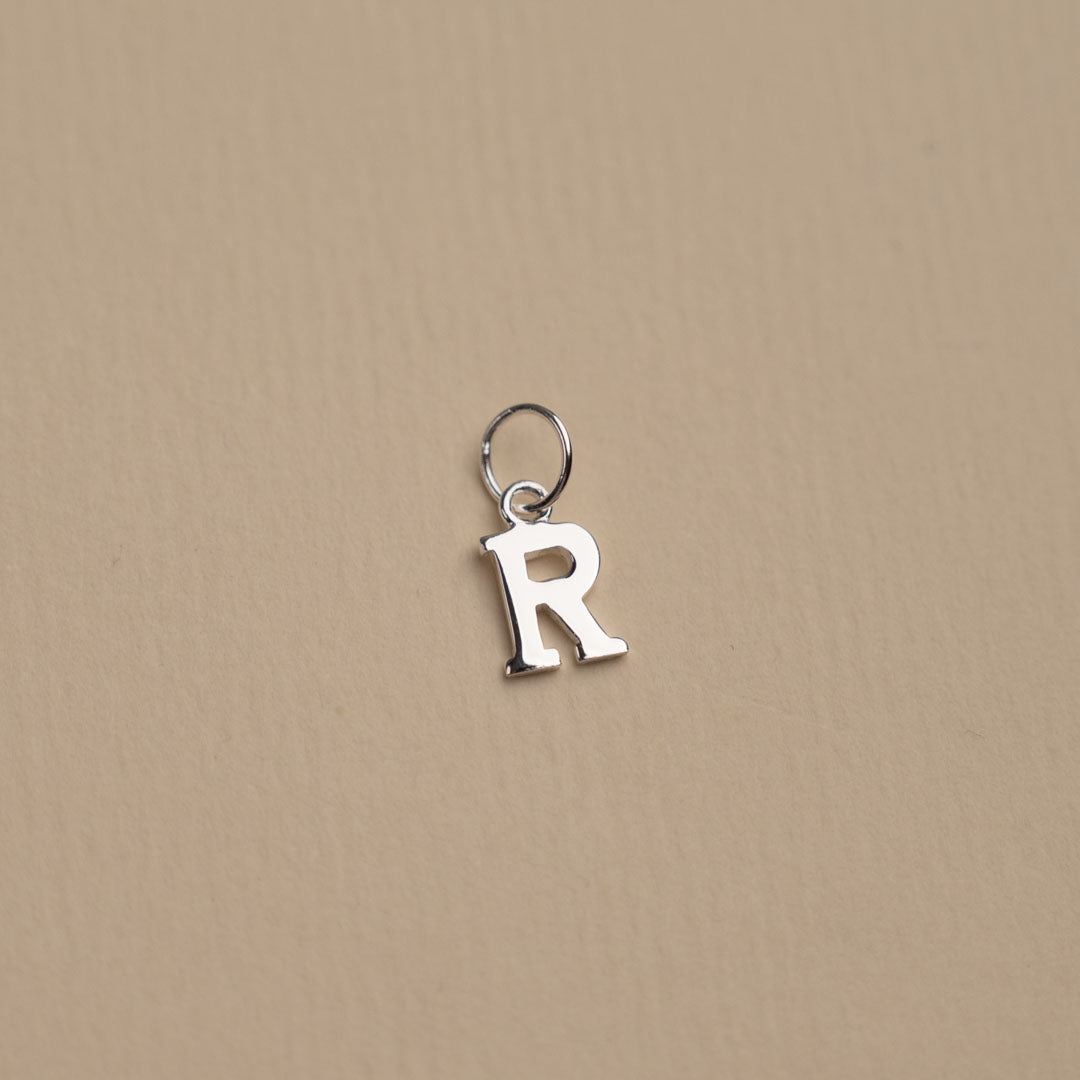 Nadia - Buchstabe Silberanhänger