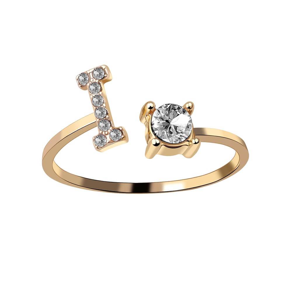 Nyla – Ring Initiale mit Zirkonia