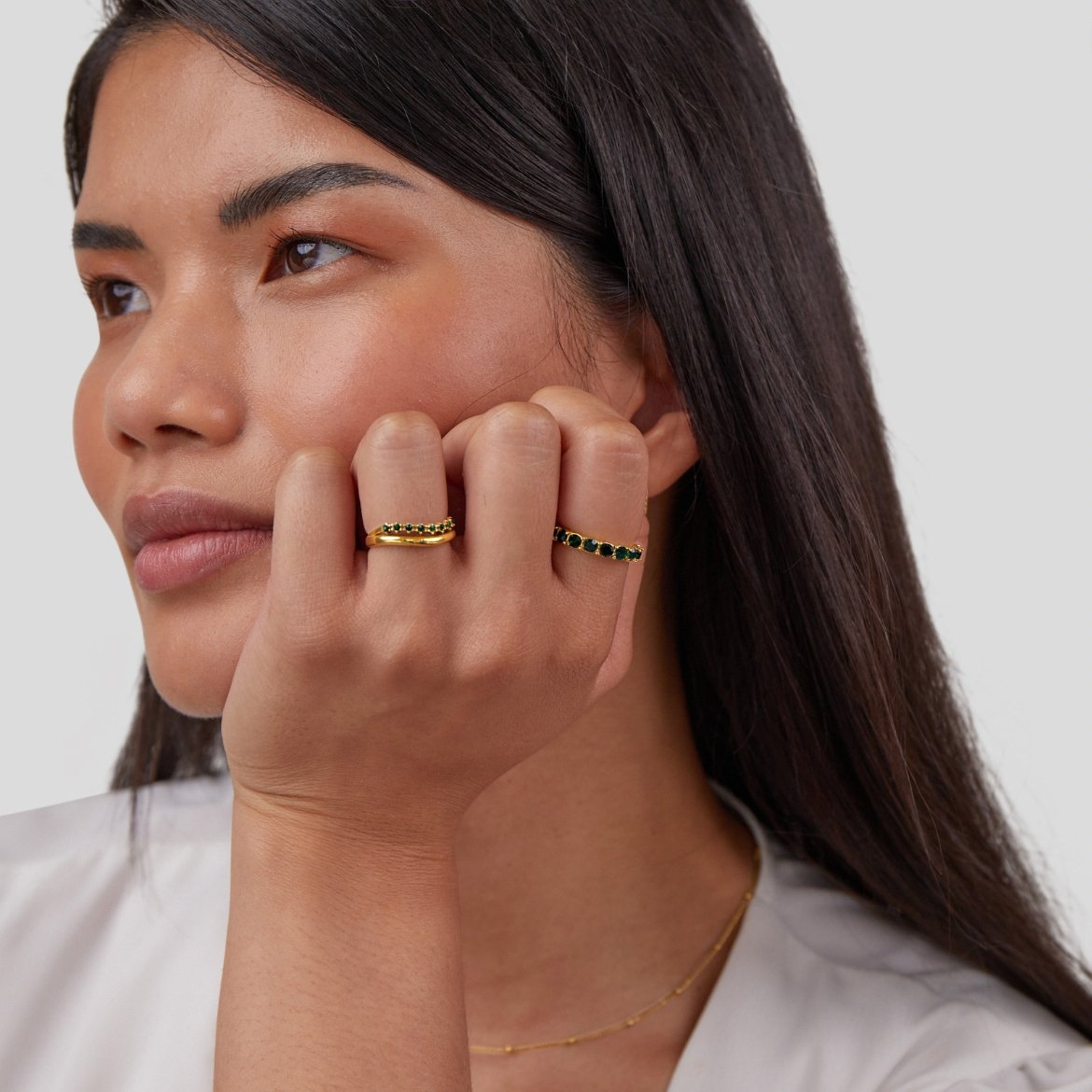 Issa – Überlagerte Elegante Smaragdring