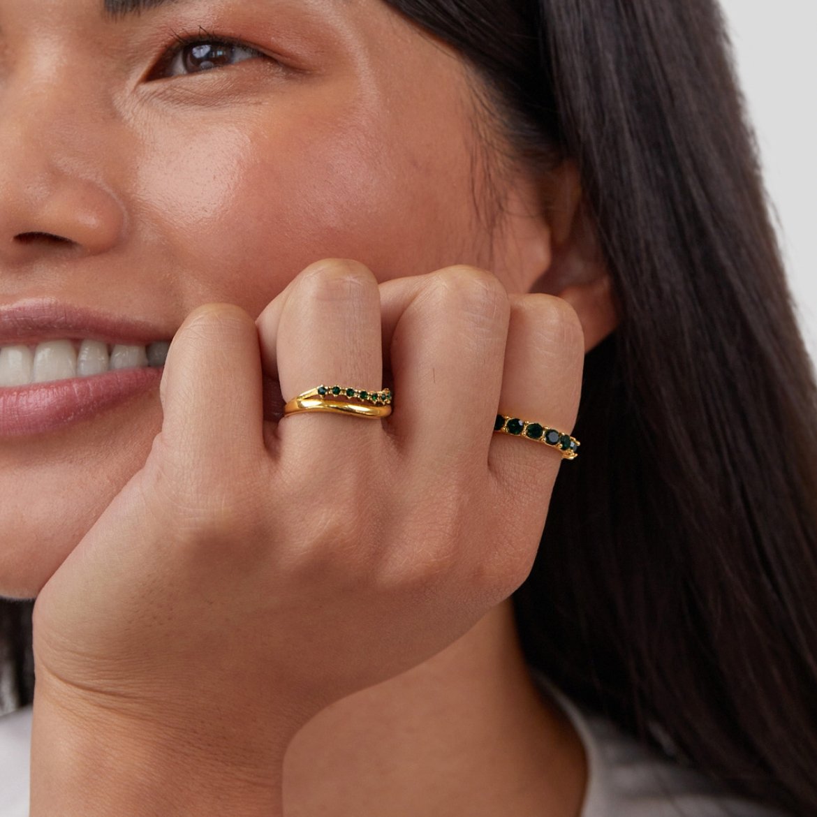 Issa – Überlagerte Elegante Smaragdring