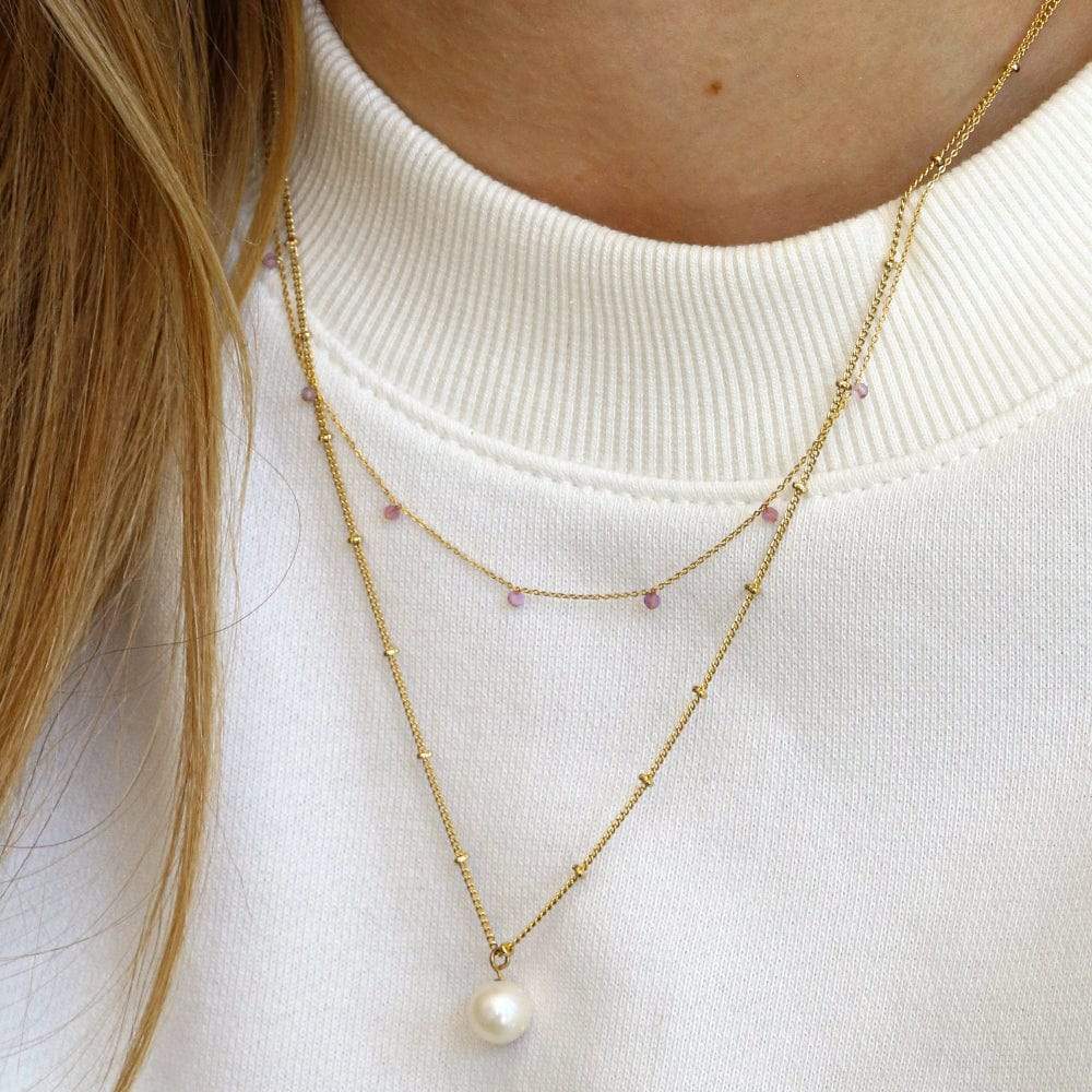 Janna – Satellitenkette mit goldenen Perlen