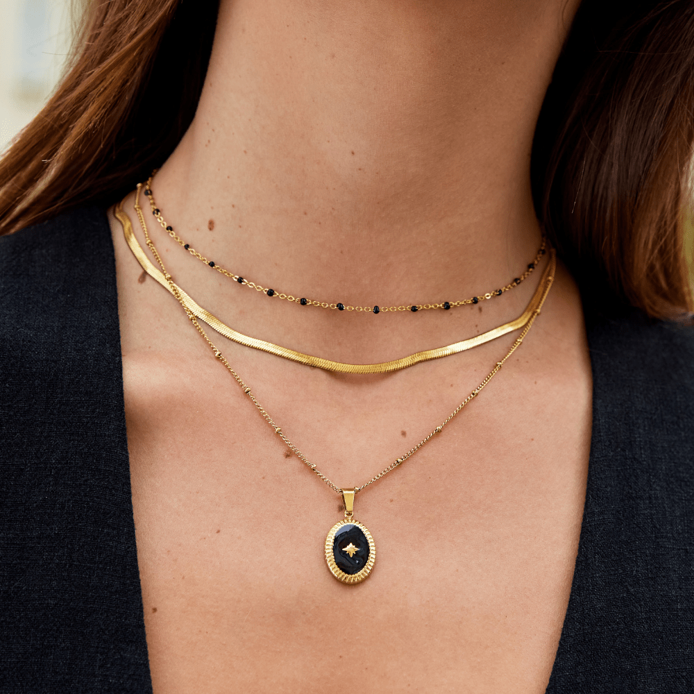 Yara – Elegante Schwarze Perlenkette