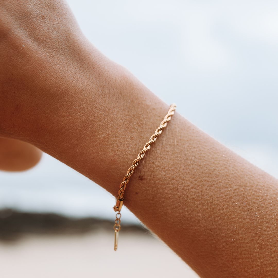 Calvi – Armband mit Geflochtener Goldkette