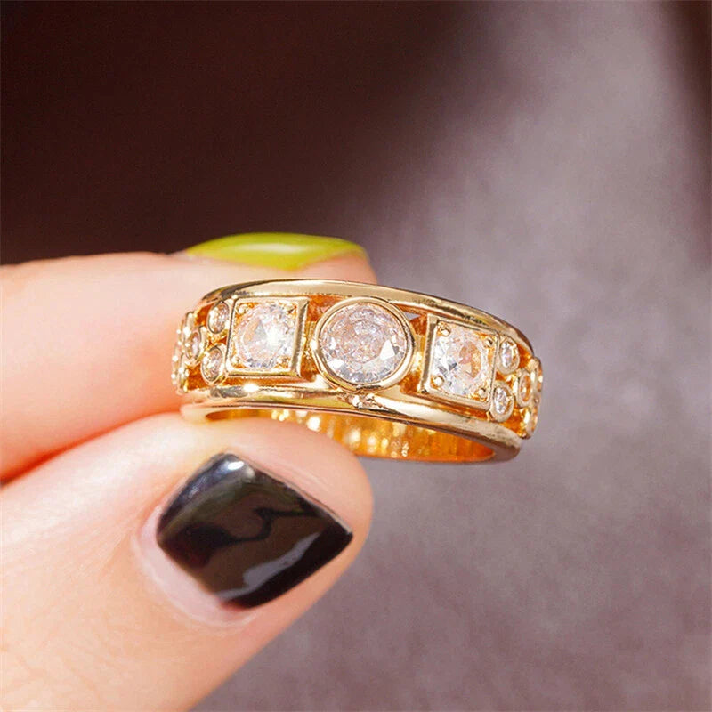 Lysandra – Kostbarer Ring im Antiken Stil