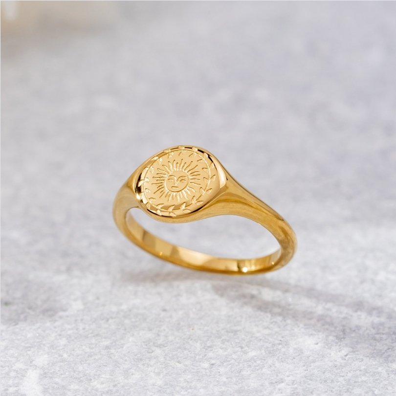 Solenne – Goldene Solstice Ring