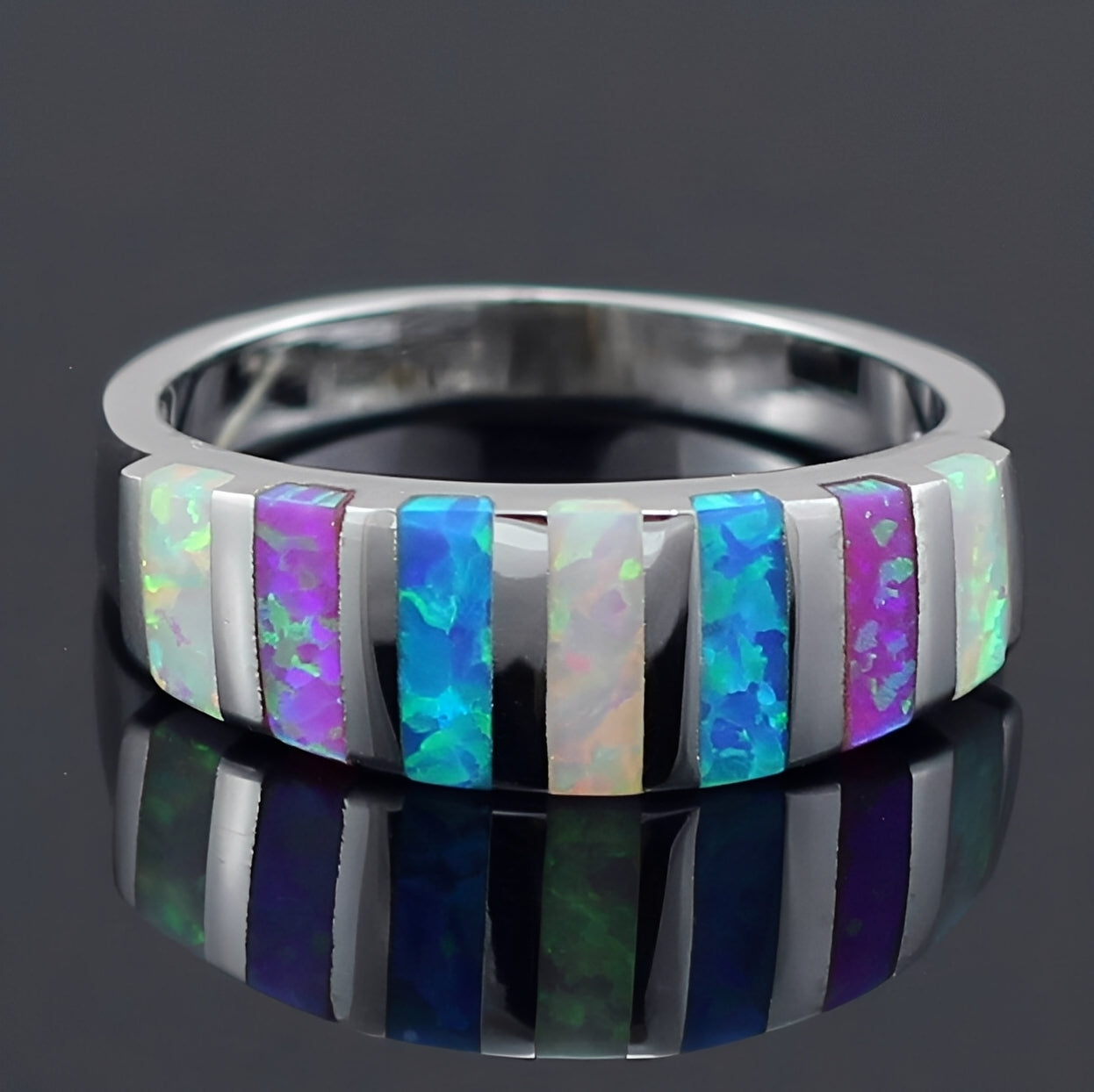 Leana – Eleganter Ring aus Feueropal & Silber