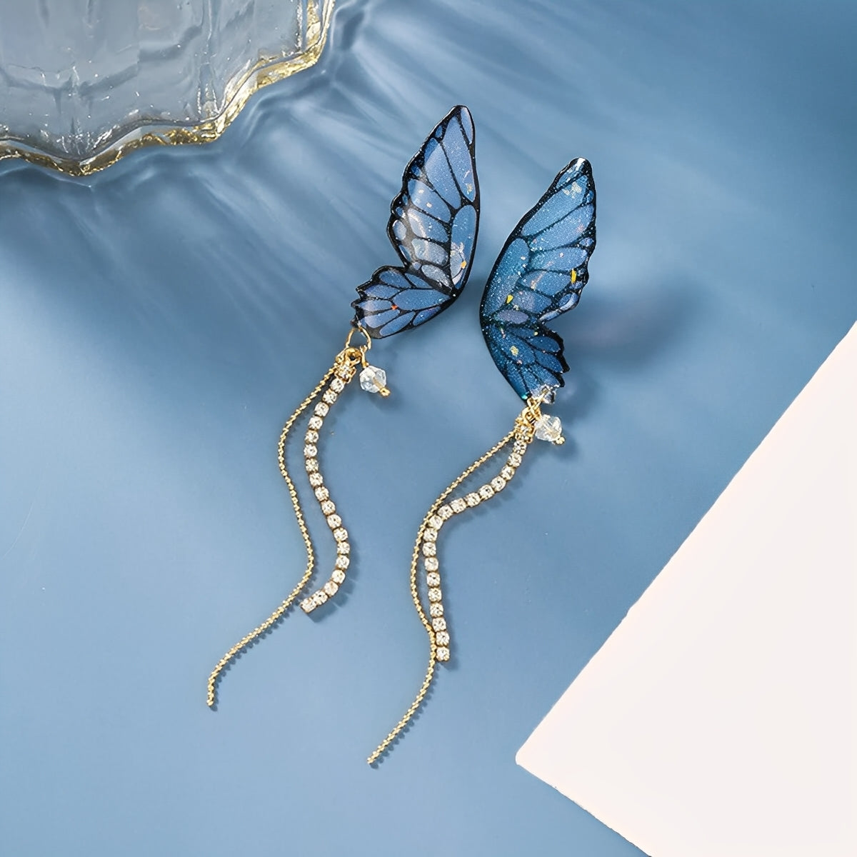 Lydia – Schmetterling Glitzernde Hängende Ohrringe
