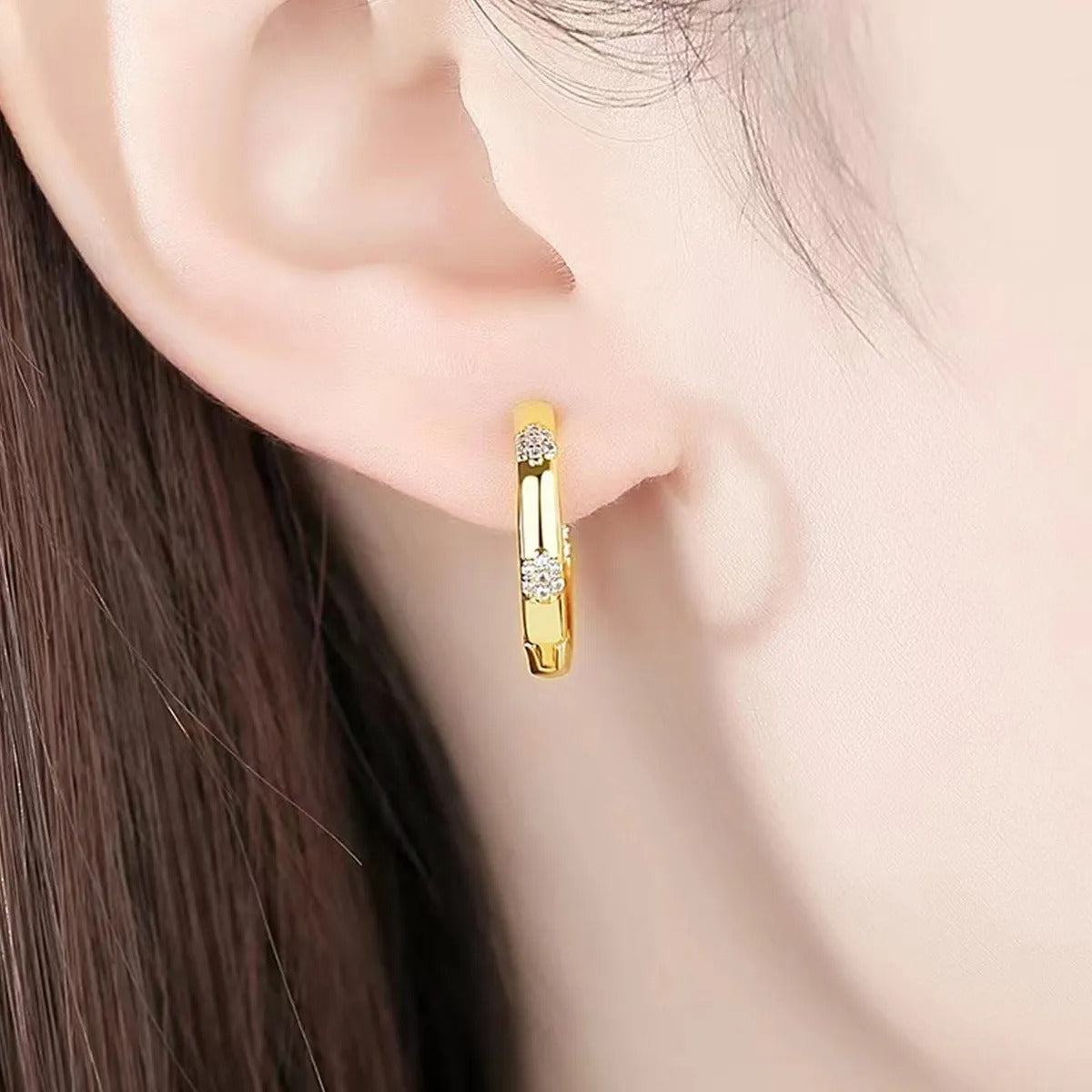 Maribelle – Vintage Goldene Blumen Hoop-Ohrringe
