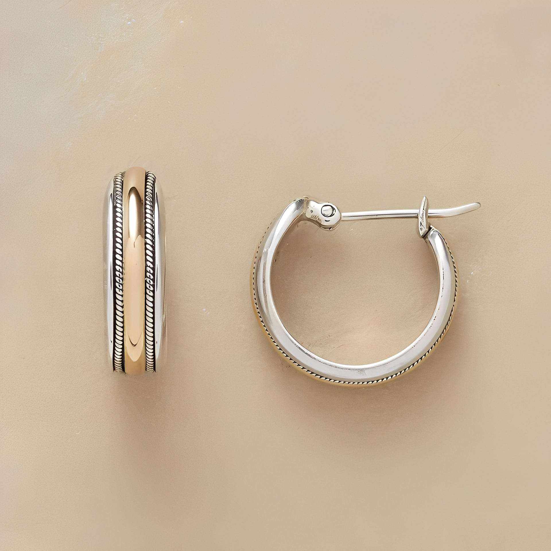 Lea – Creolen aus Silber mit goldener Linie Vintage