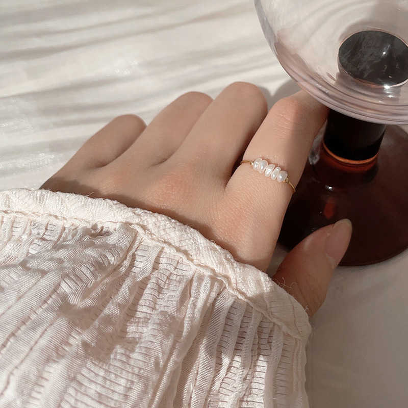 Soline – Ring Barockperle Leuchtend