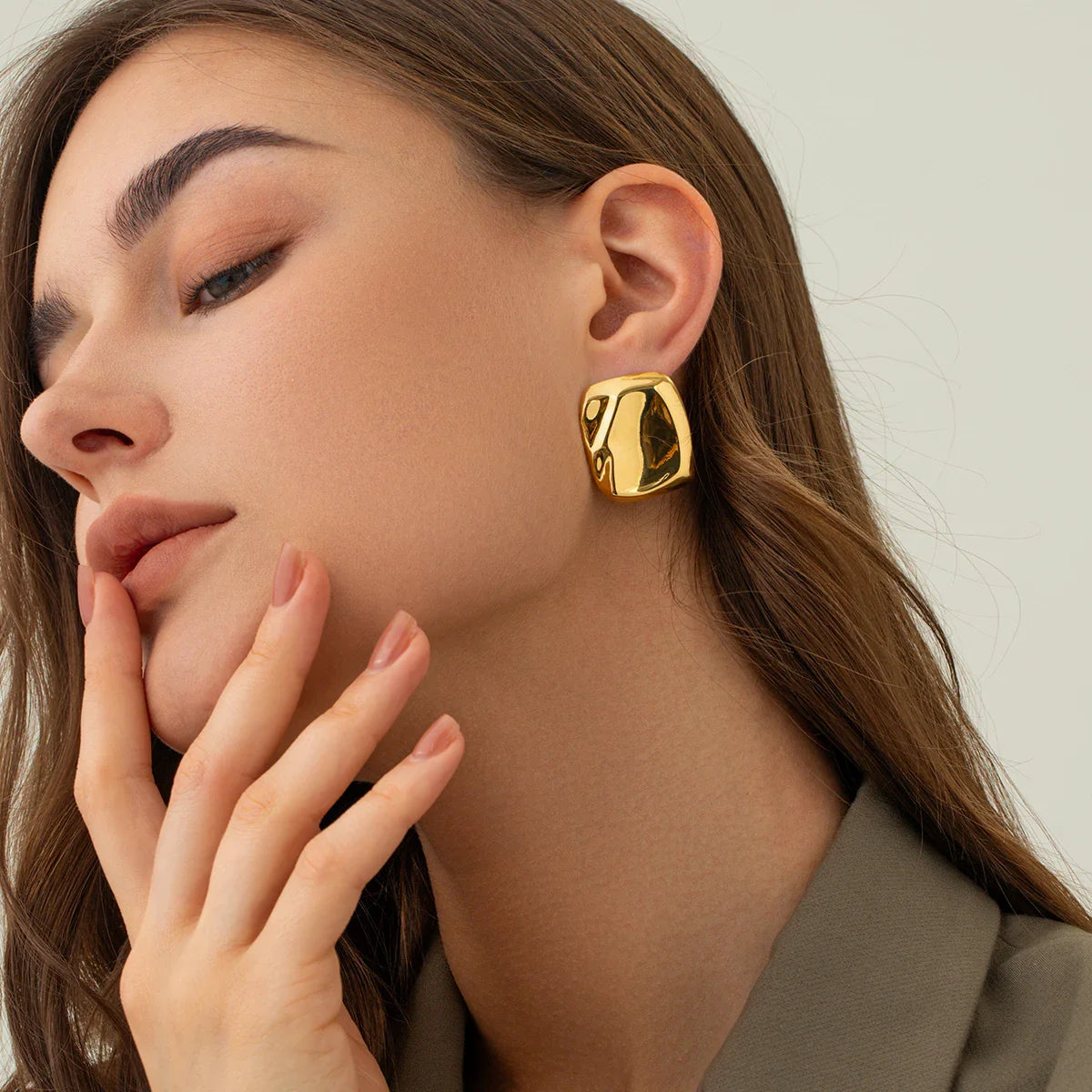 Poppy - Goldene quadratische Ohrringe