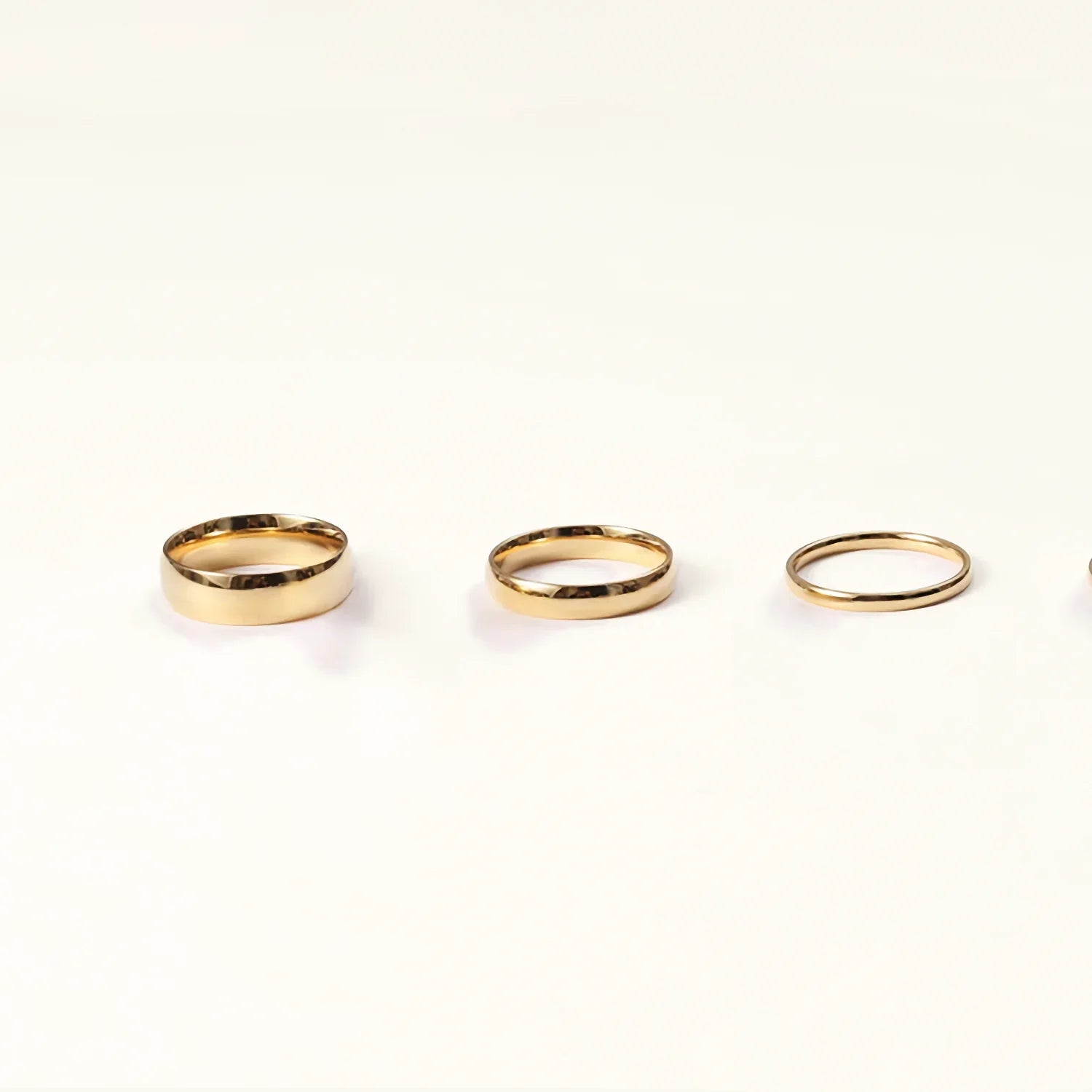 Edith – Ring Gold Minimalistisch Schick