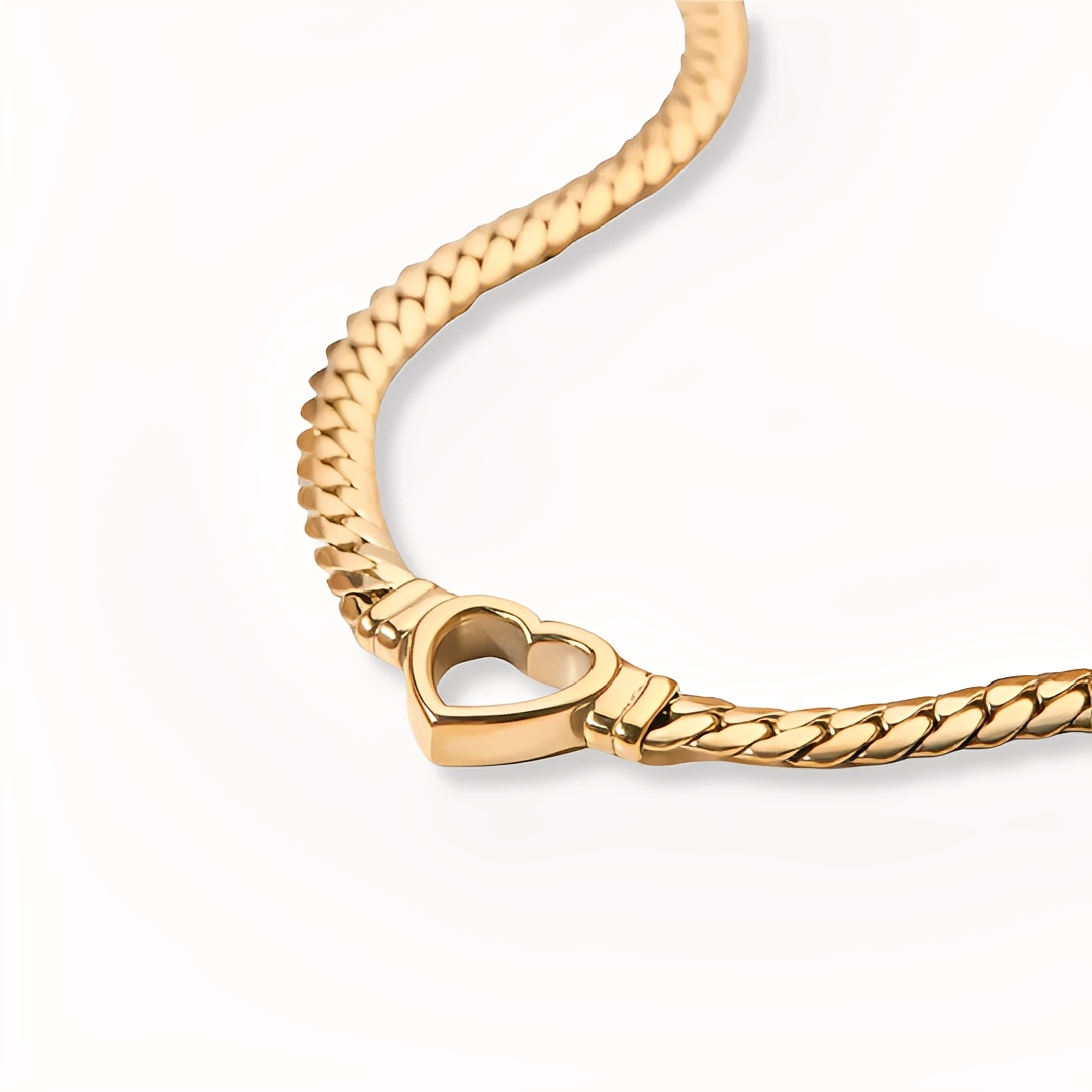 Abigail – Collier Herz Gold Minimalistisch
