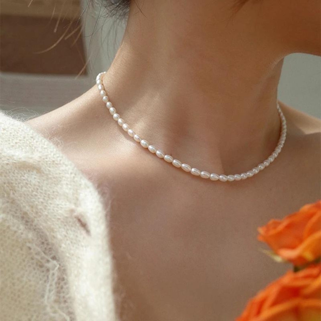 Dahlia – Collier von Edelsteinen