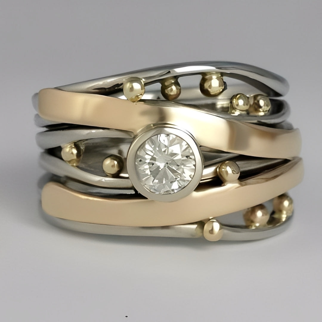 Rhian – Vintage-Ring aus Gold mit Zirkonium besetzt