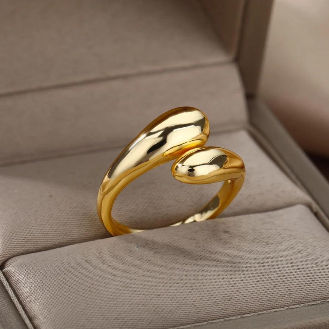 Nalia – Verstellbarer Ring in Elegantem Gold