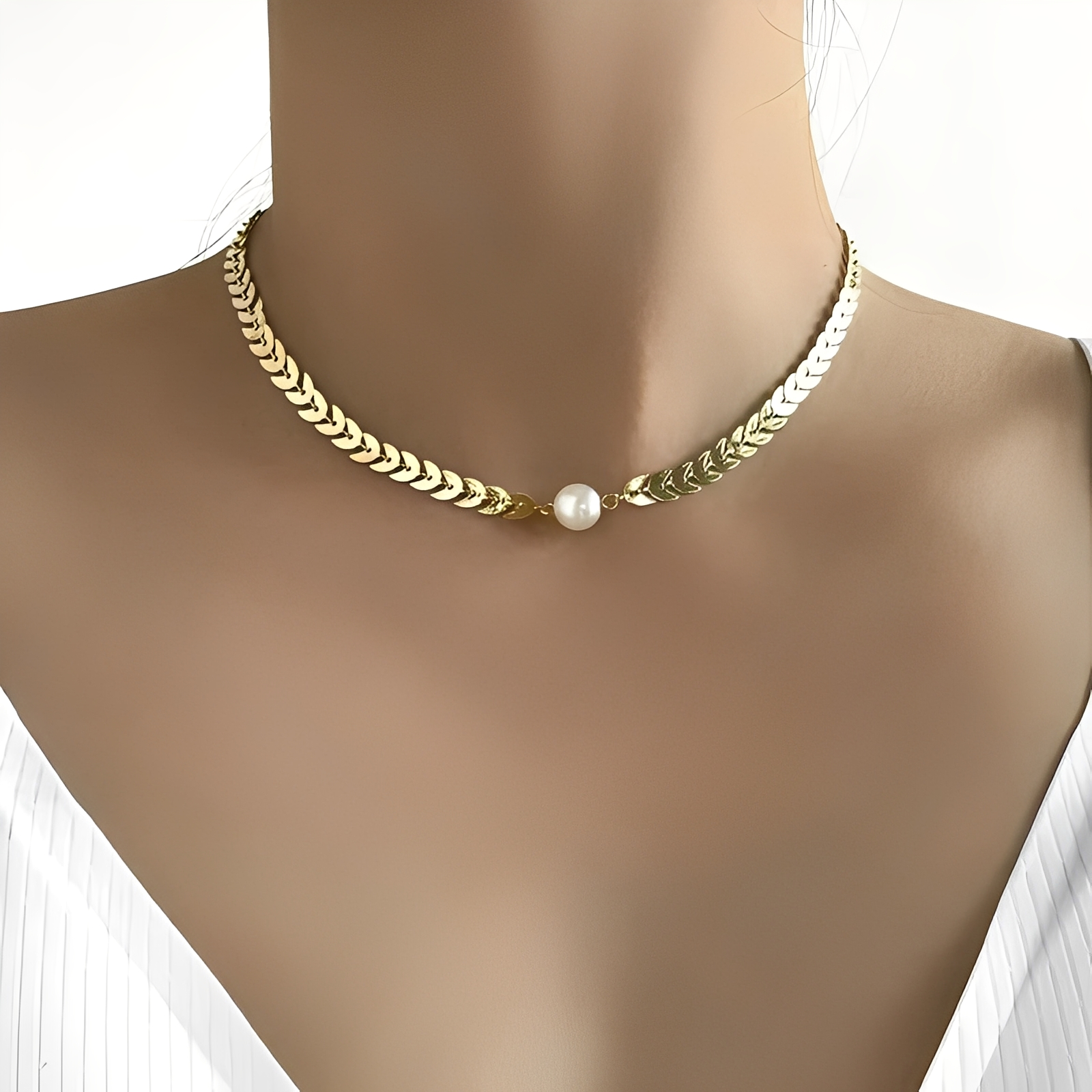 Aria – Römische Halskette aus Gold & Elegante Perle