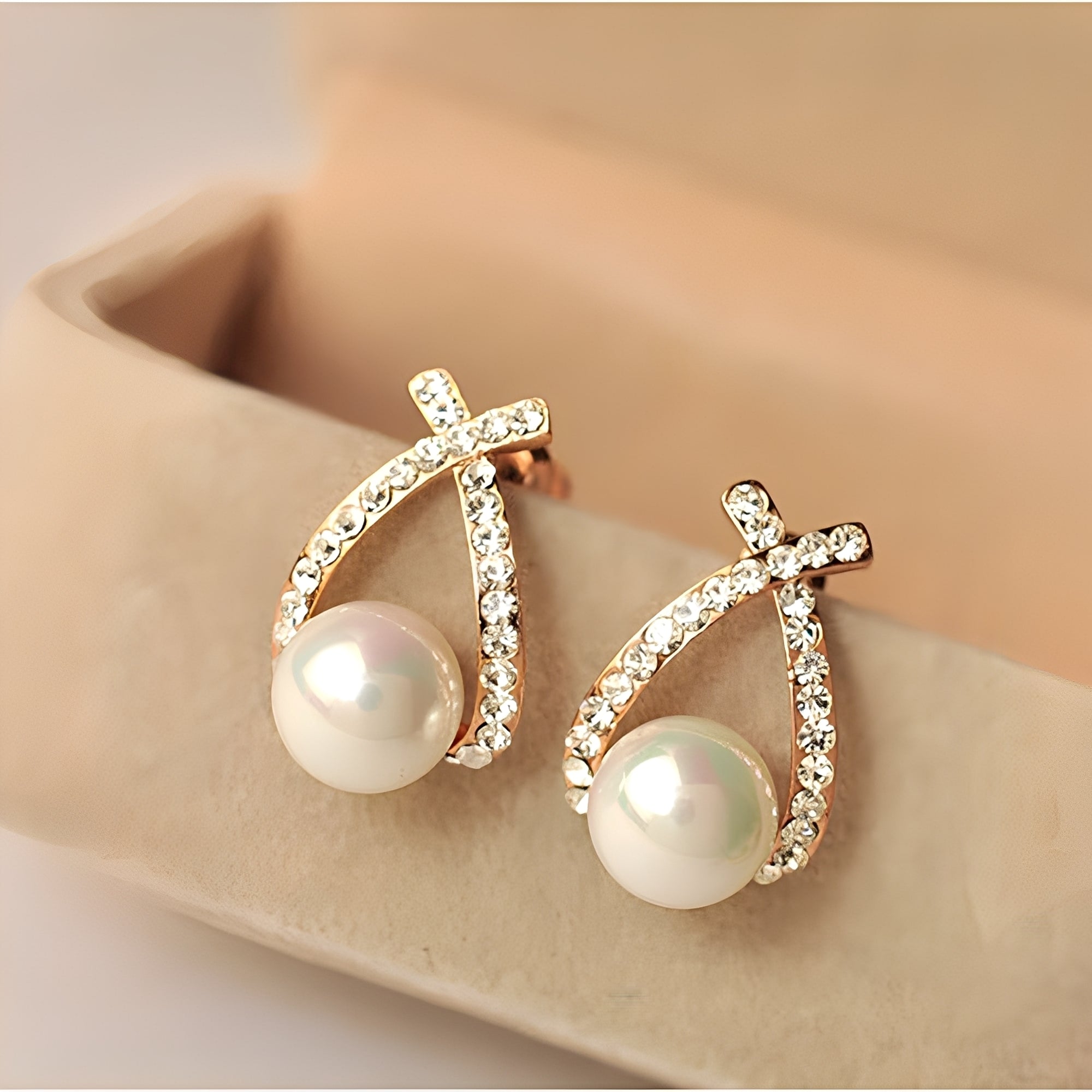 Sonia – Ohrringe Perlen mit Diamanten