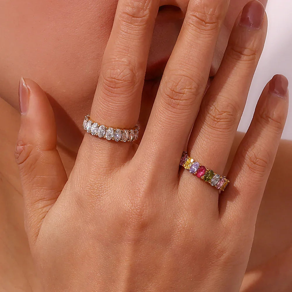 Antoinette – Goldener Sonnenwende-Diamantring