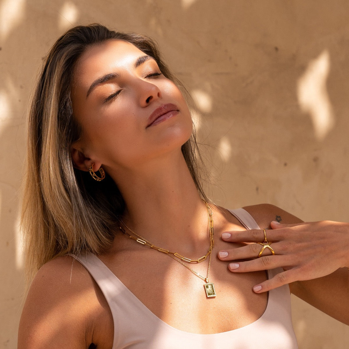 Elisa – Kette mit goldenen Gliedern