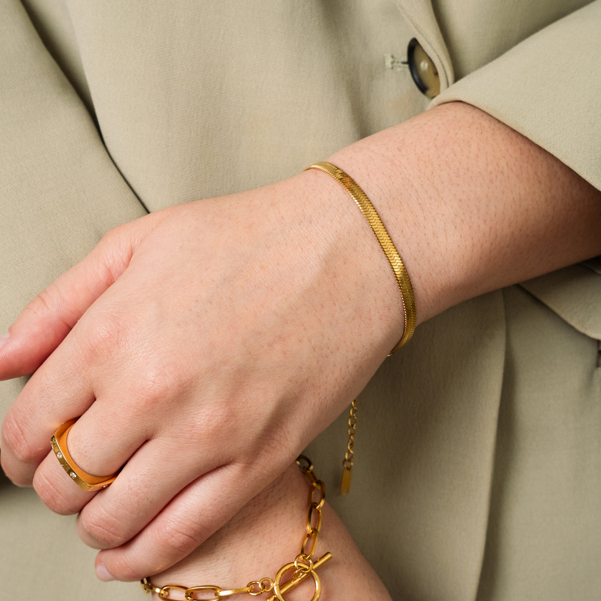 Livia – Armband Schlangen Gold Elegant