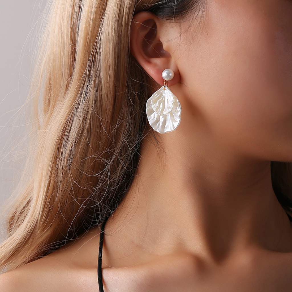 Seashell Shiny Pearl - Dangle Seashell Earrings