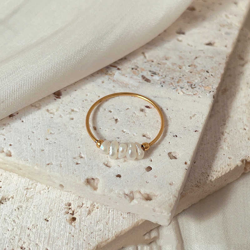 Soline – Ring Barockperle Leuchtend