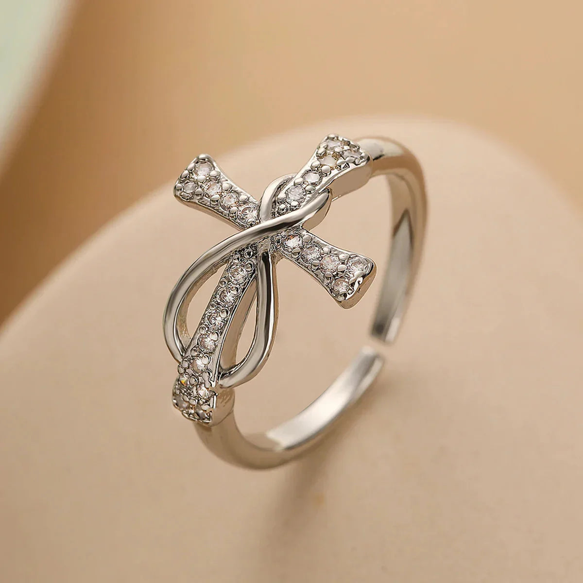 Eliane – Ring Christliches Kreuz aus Zirkon für Frauen