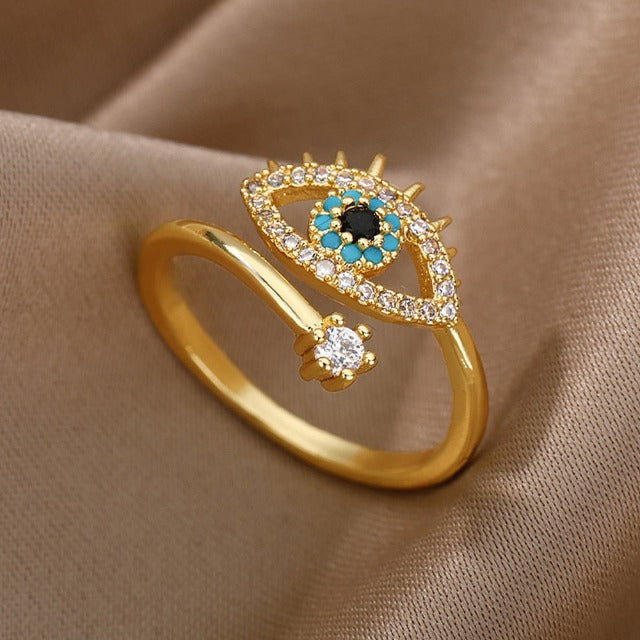 Amaris – Schützender Ring Blaues Auge und Diamant
