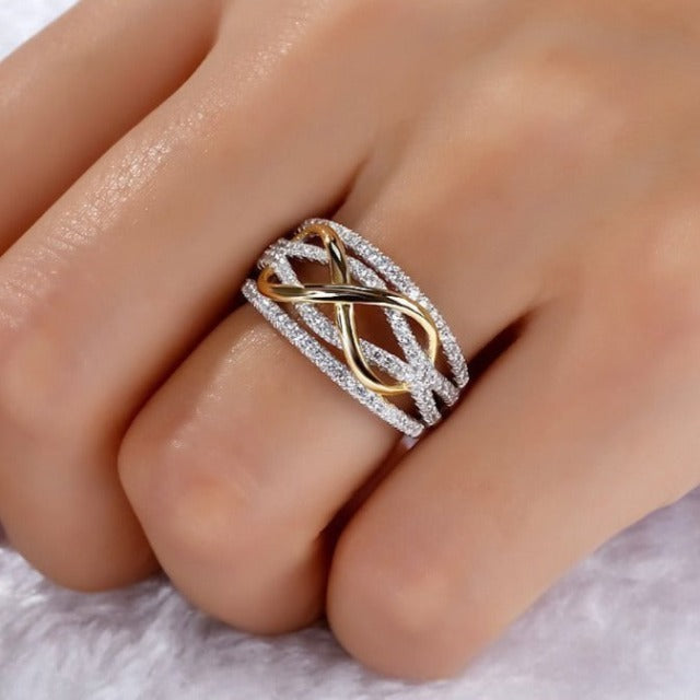 Inaya – Ring Unendlichkeitssymbol Elegant für Frauen