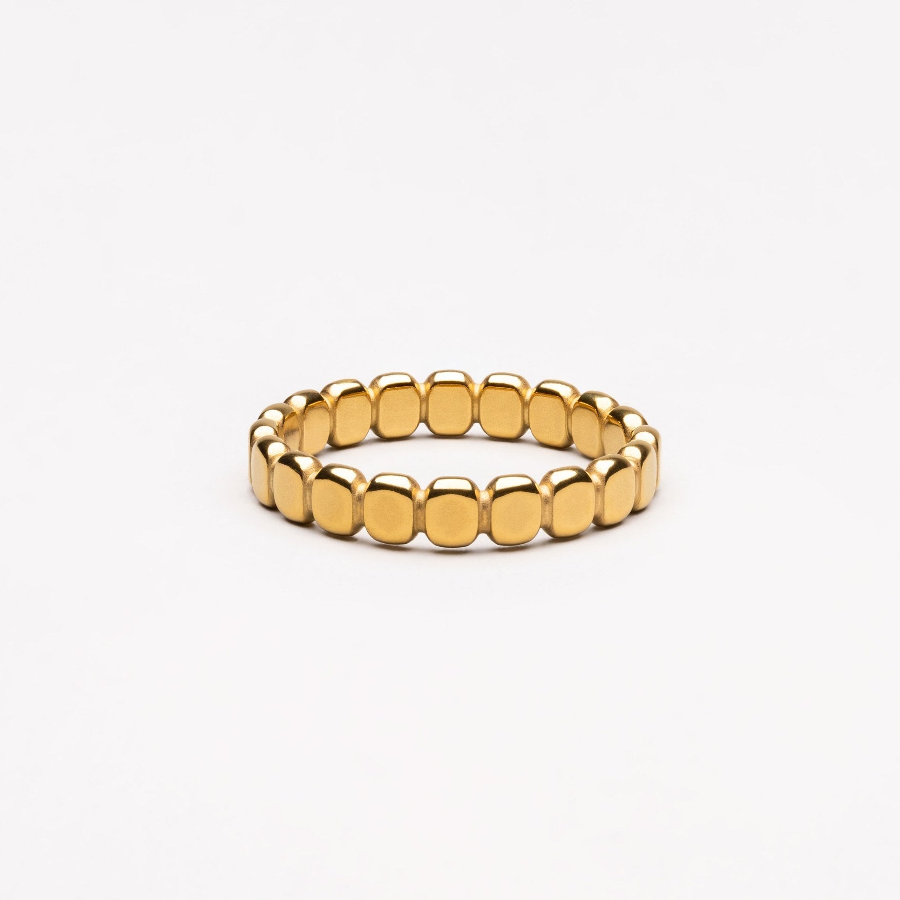 Nessa – Goldener Ring mit Kugeldesign