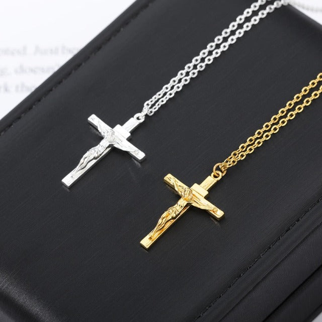 Ezio – Halskette & Anhänger Kreuz von Jesus Christus für Männer