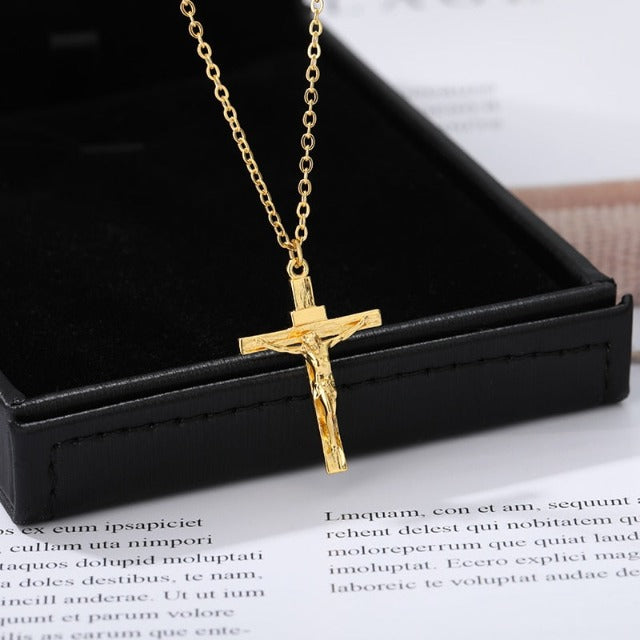 Ezio – Halskette & Anhänger Kreuz von Jesus Christus für Männer