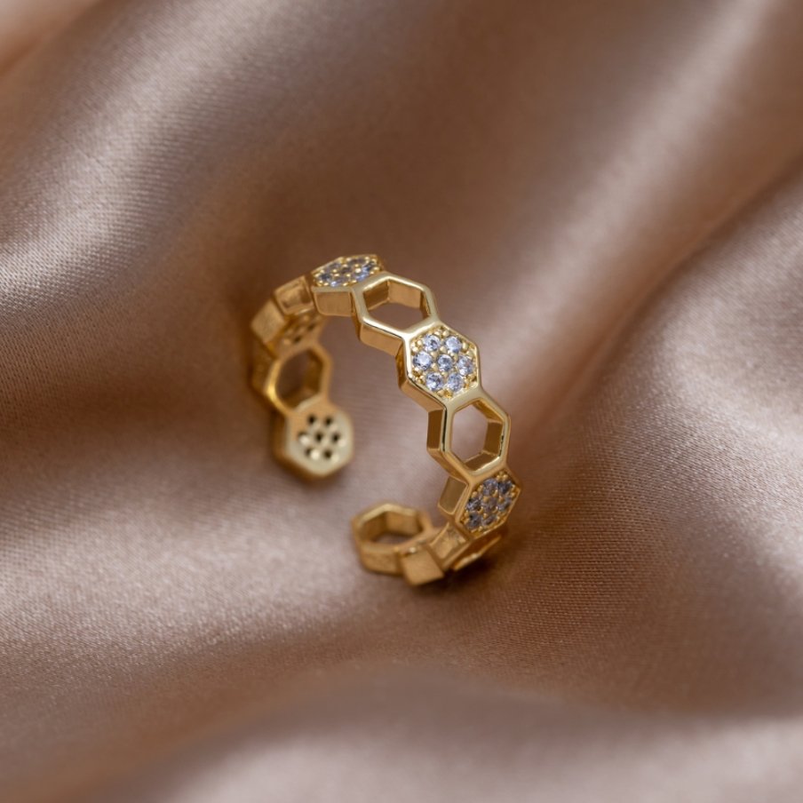 Melina – Ring Strahlen aus Honig in Gold und Kristall