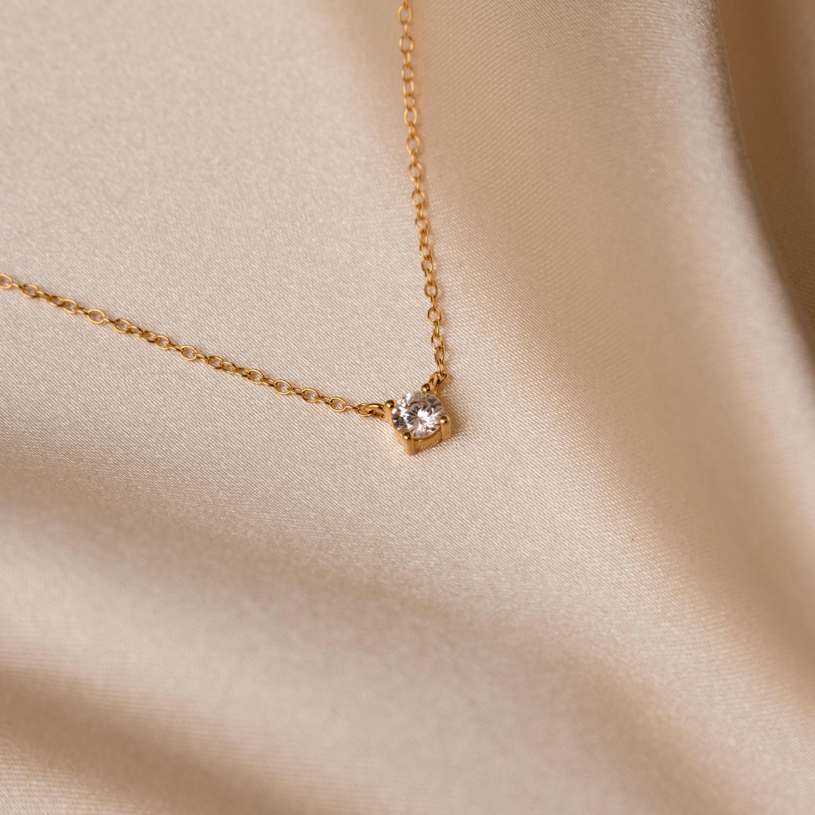 Zierliche Diamant-Halskette - Halskette mit Steinbesatz