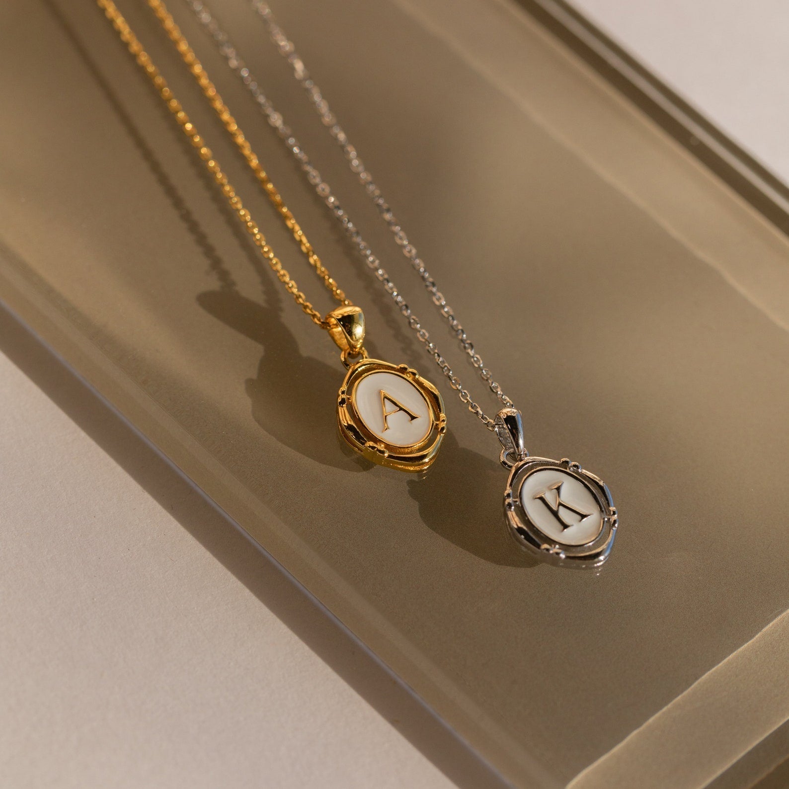 Camille – Kette Anhänger mit Personalisiertem Initial