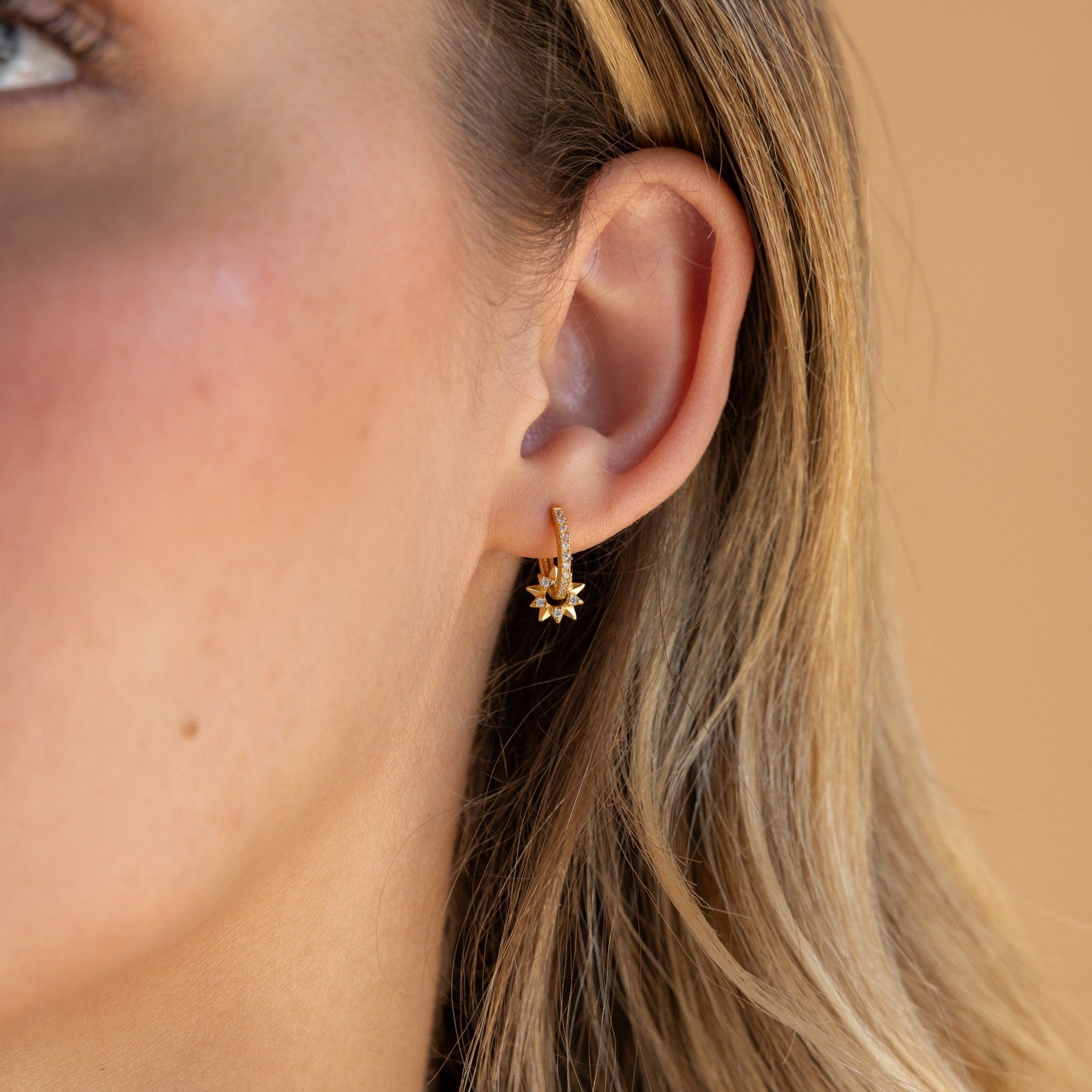 Natalia – Pavé Creolen Soleil