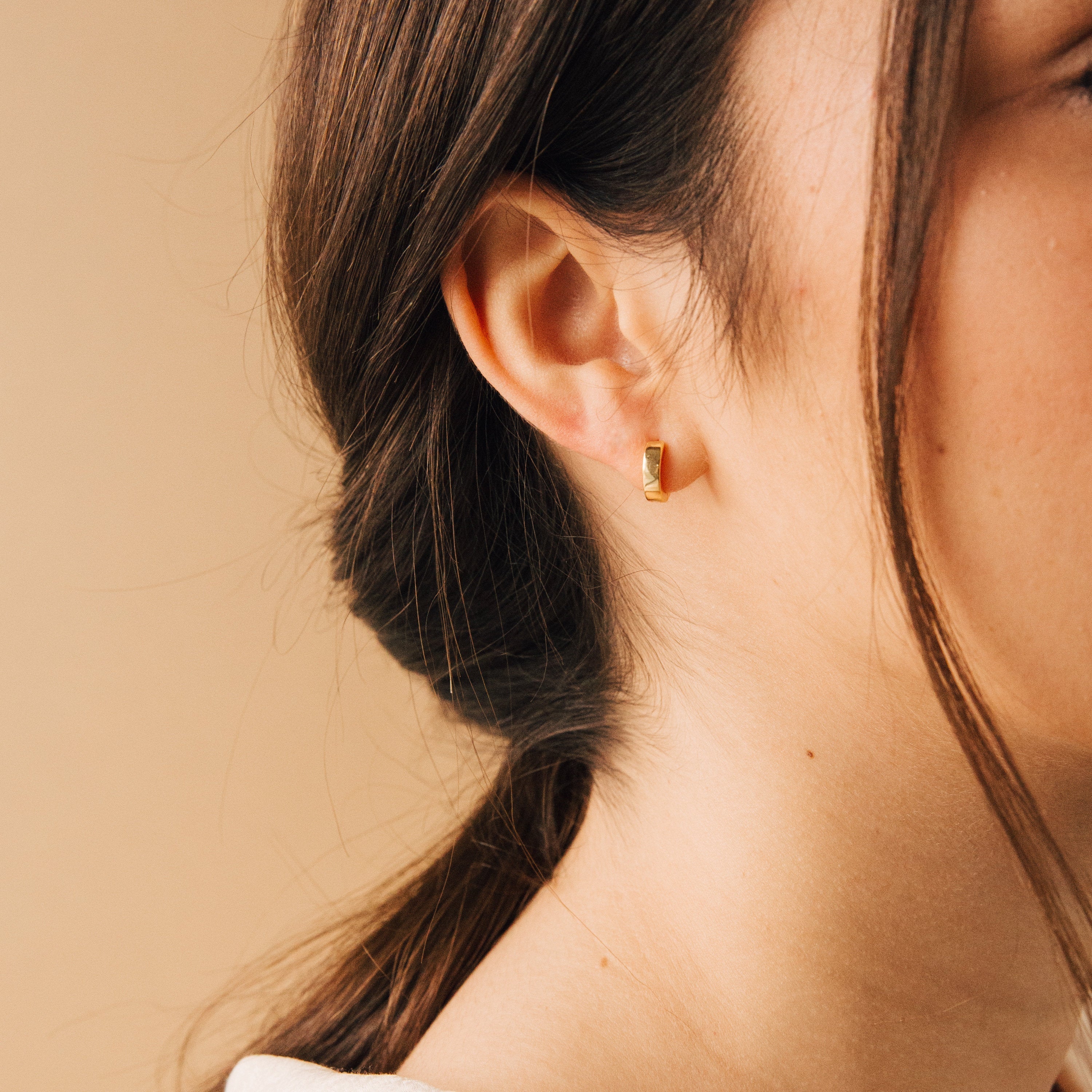 Klassische Huggies - Minimalistische kleine Hoops
