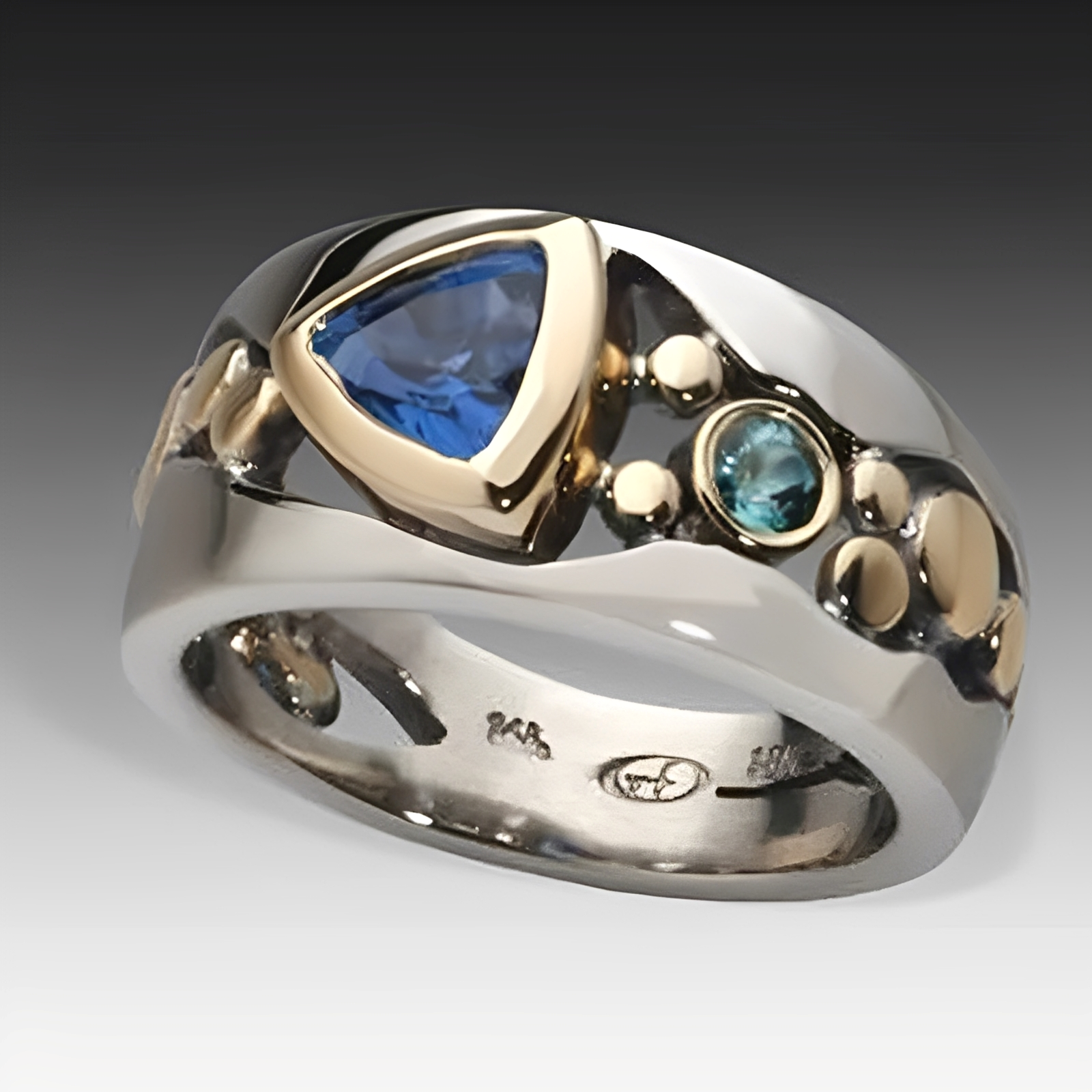 Soline – Vintage-Ring in Blauem Elegantem Kristall