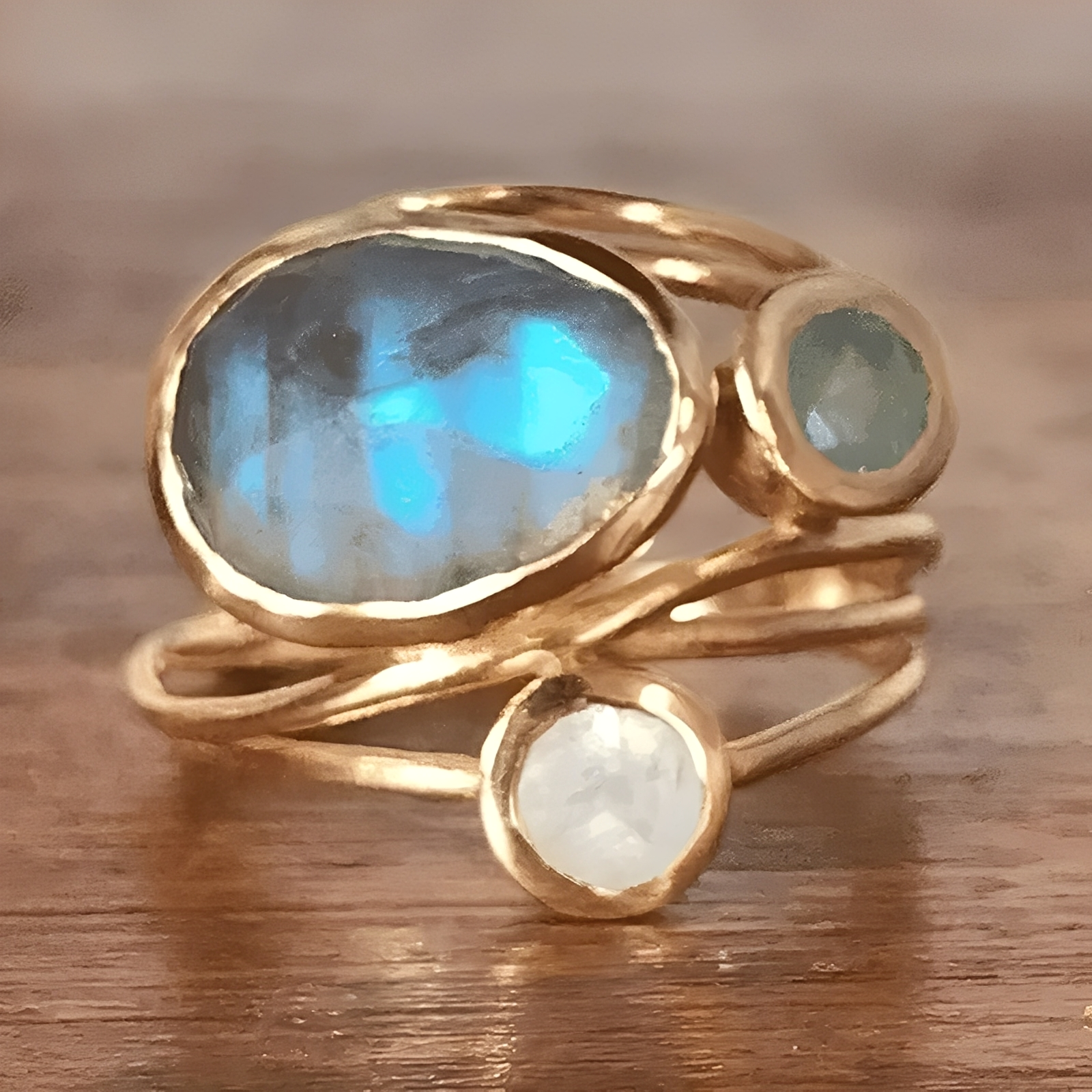 Luna – Ring mit Blauem Mondstein