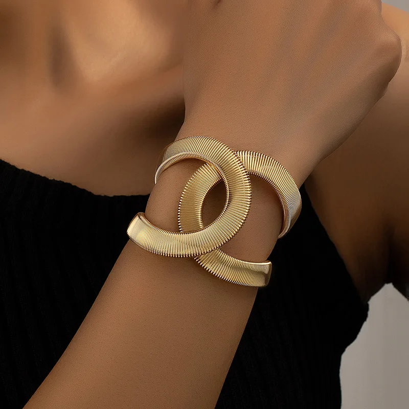 Celia – Doppelarmband Elegant in Gold