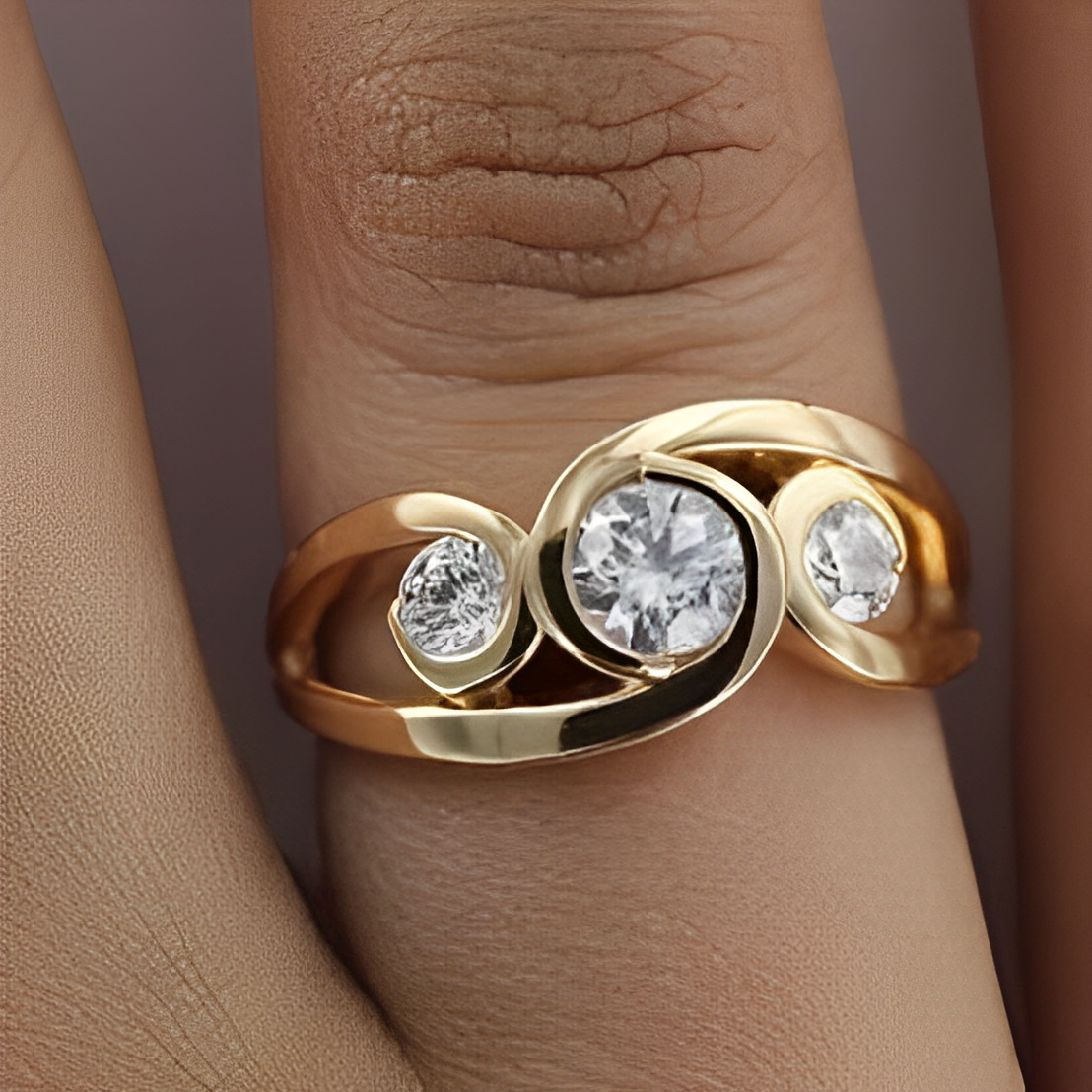 Zarela – Goldener Vintage-Spiralring mit Eingefassten Zirkonia